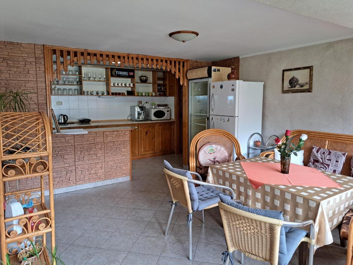 Guest House Benita 代温 外观 照片