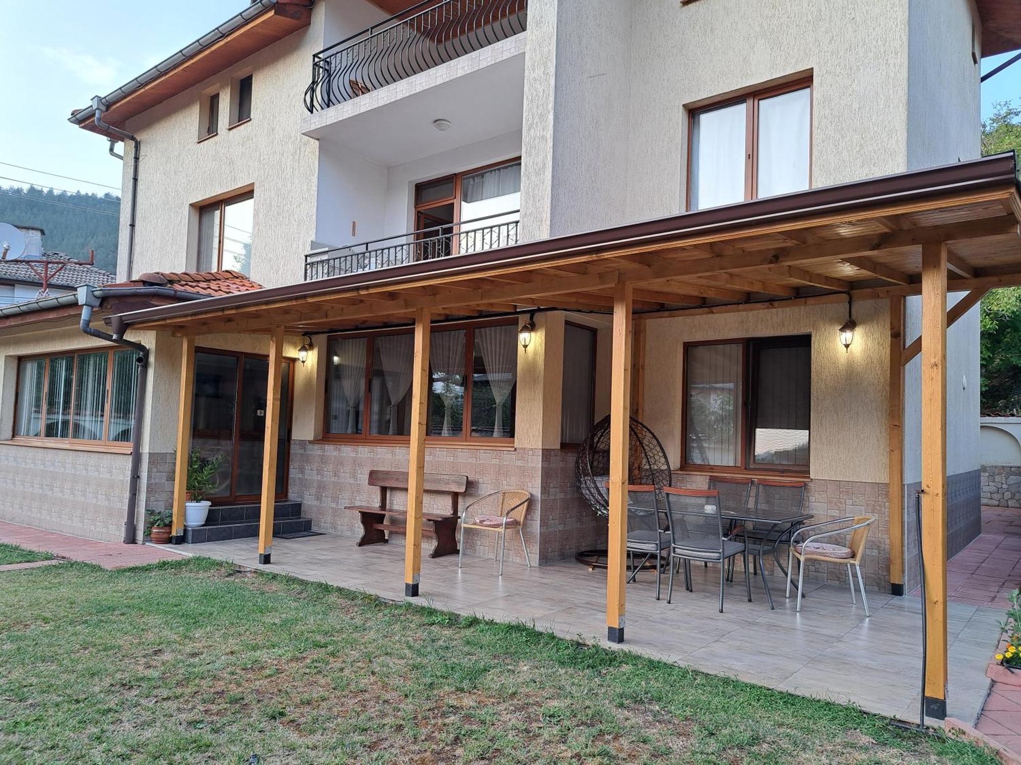 Guest House Benita 代温 外观 照片